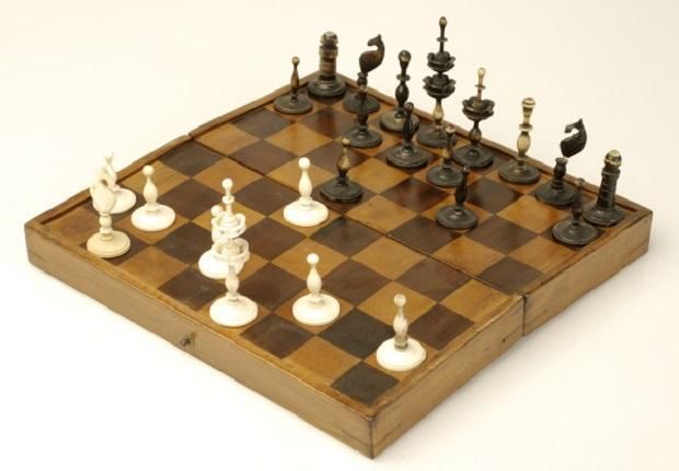 Petőfi’s chess set – he even played it with General József Bem