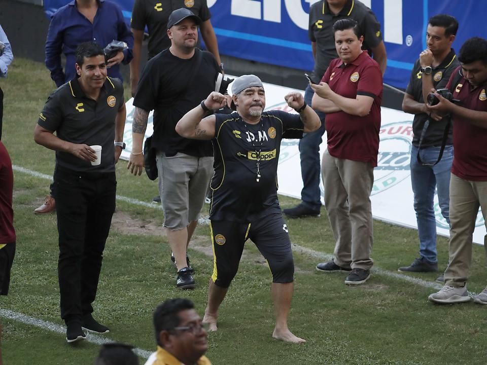 Maradona táncolt is a közönségnek (Fotó: MTI)