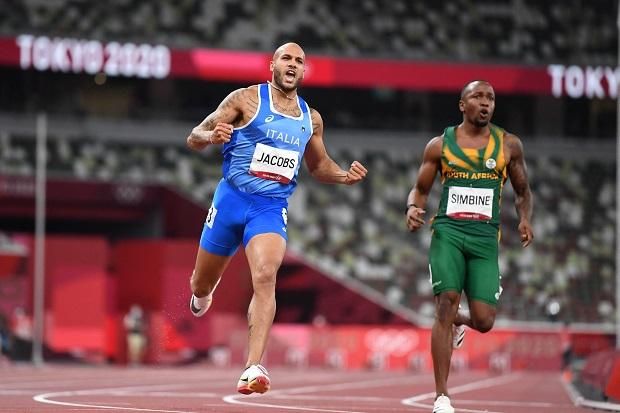Lamont Marcell Jacobs az olimpiai fináléban 42.9 kilométer per órás sebességgel robogott