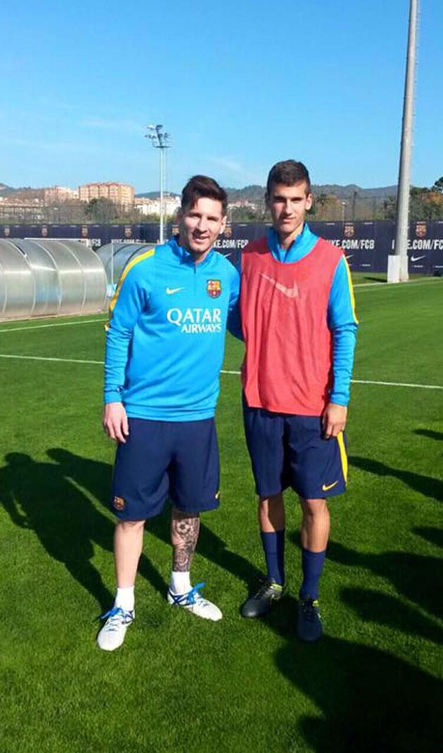 Lionel Messi és Tajti Mátyás a Barcelona edzőközpontjában (Fotó: Facebook/Tajti Matyi)
