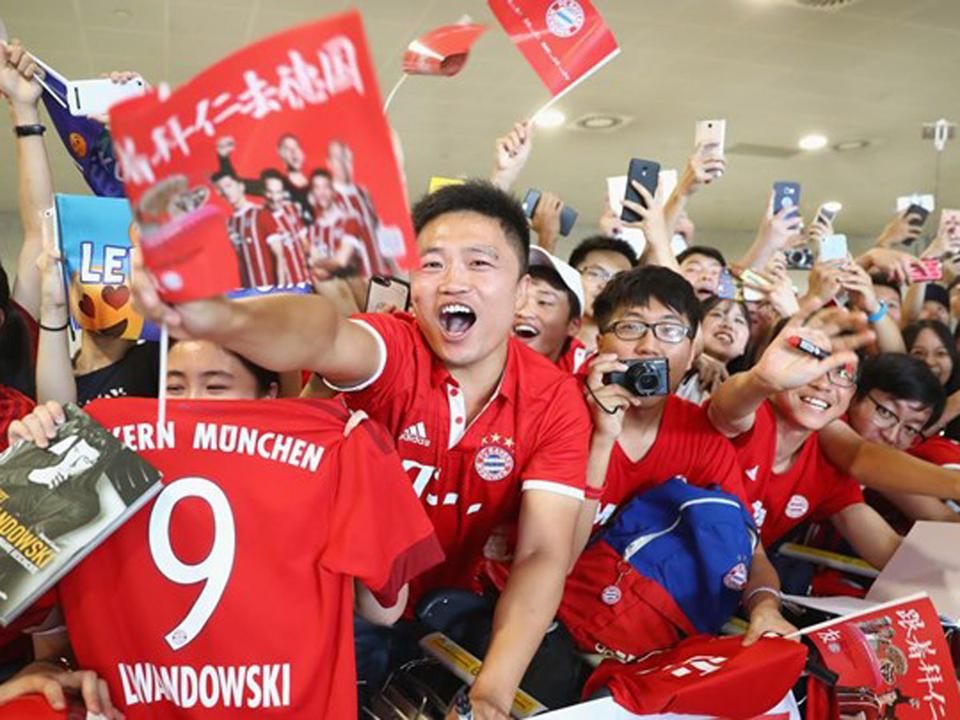 A stratégiai piacok megnyerésére nagyon sok energiát fektet a klub – egy 2018-as kutatás alapján a digitális kommunikációt tekintve csak a Manchester United és a Real Madrid ért el nagyobb elköteleződést a kínai futballszurkolók körében a Bayernnél (Fotó: fcbayern.com)