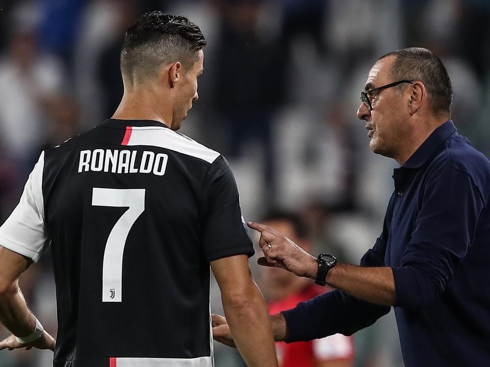Cristiano Ronaldo értékeli Maurizio Sarri munkáját (Fotó: AFP)