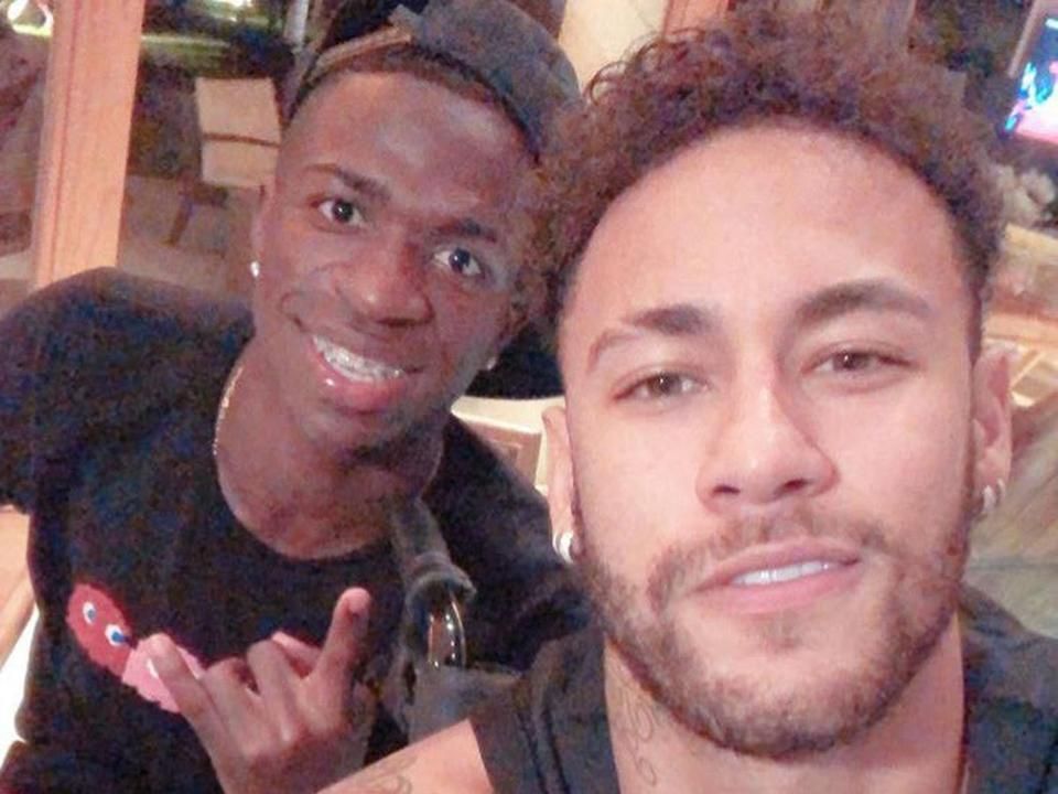 Vinícius és Neymar márciusban (Fotó: marca.com)