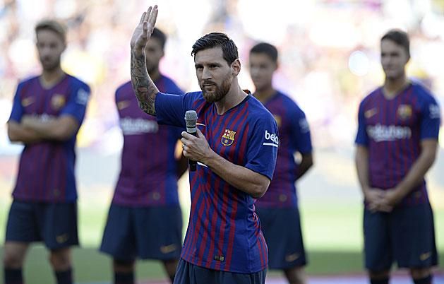 Lionel Messi a kapitányi beszéd közben (Fotó: AFP)