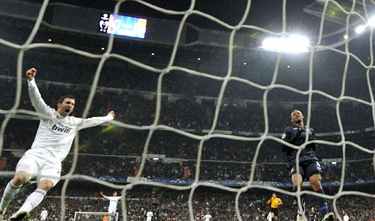 Amikor még minden szép volt, Ronaldo gólja után (Fotó: Reuters)