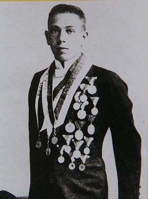Kétszeres athéni bajnokunk, az első és a második magyar olimpiai arany tulajdonosa, Hajós Alfréd