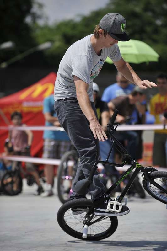 Kun Ádám BMX flatland világbajnok (Fotók: vuelta.hu)