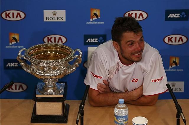 Wawrinka az Australian Open-trófeával (Fotók: Reuters)