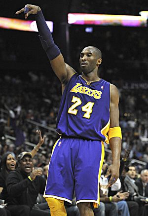 Kobe Bryant újabb legendát előzött meg