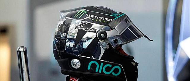 Nico Rosberg új sisakja – nem mindig ezt viseli az autóban (Fotó: Twitter/MercedesAMGF1)