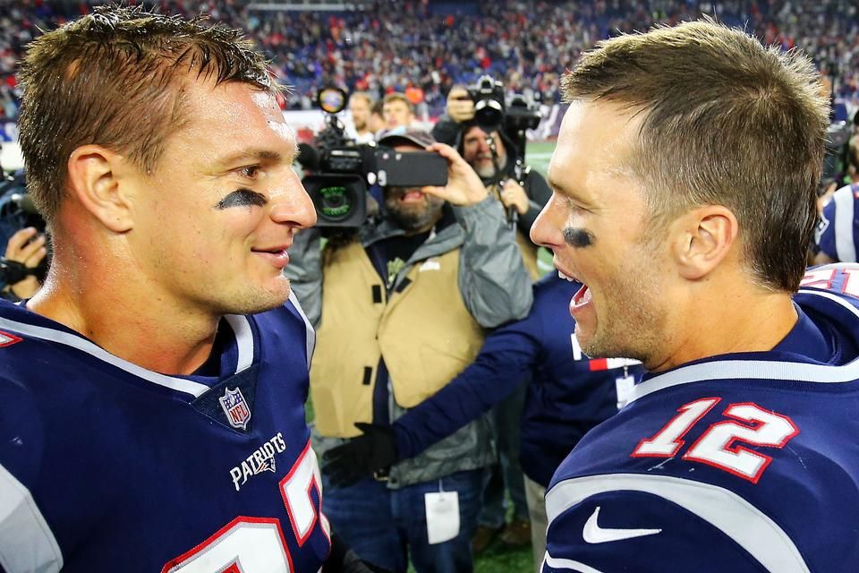 A visszavonulását március végén bejelentő Rob Gronkowski (balra) éveken át Tom Brady kedvenc elkapója volt (Fotó: Getty Images)