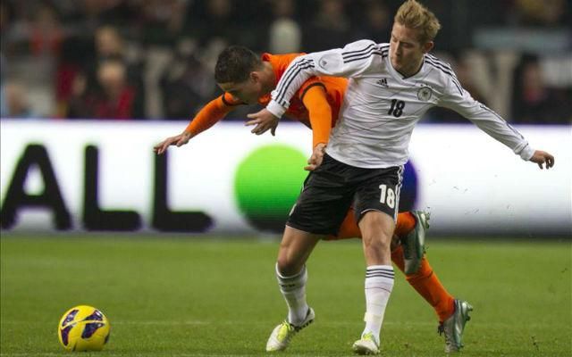 Lewis Holtby (jobbra) a németek legtapasztaltabb játékosa és legnagyobb sztárja egyben (Action Images)