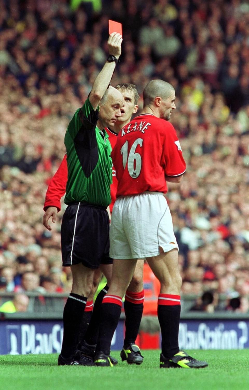 Keane az angol labdarúgás történetének legtöbb közvetlen piros lappal kiállított játékosa a mai napig (Fotó: AFP)