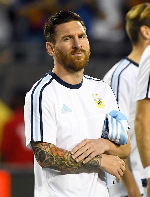 Lionel Messi szakállat növeszt (Fotók: Twitter)