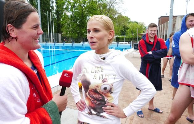 És a végén fordult a kocka: Bujka Barbara kért interjút a csapatkapitányunktól, Berkesi Judittól (Fotó: Koncz György)