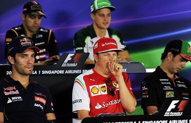 Räikkönen a csütörtöki sajtótájékoztatón felkészült az éjszakai futamra