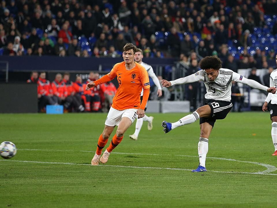 Sané a 20. percben kétgólosra növelte a német előnyt, de ez is kevésnek bizonyult (Fotó: AFP)