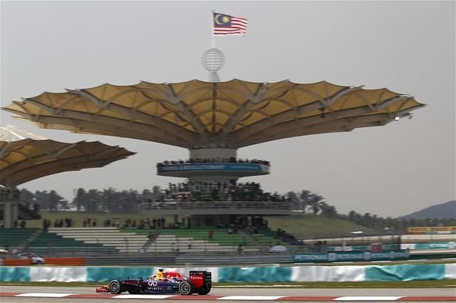 Vettel pénteken azt mondta, az esős időmérő óriási lehetőség számára – a 2. rajtkocka az övé
