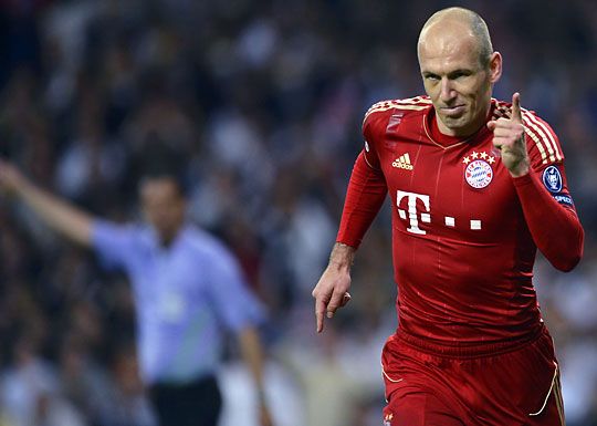 De Robben visszahozta a meccsbe a jól játszó Bayernt (Fotó: Reuters)