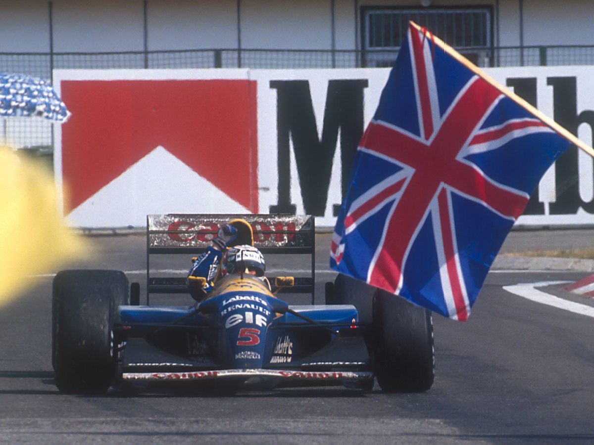 Mansell vb-címe megnyerése után néhány pillanattal a Hungaroringen 1992-ben (Fotó: Imago-Images)