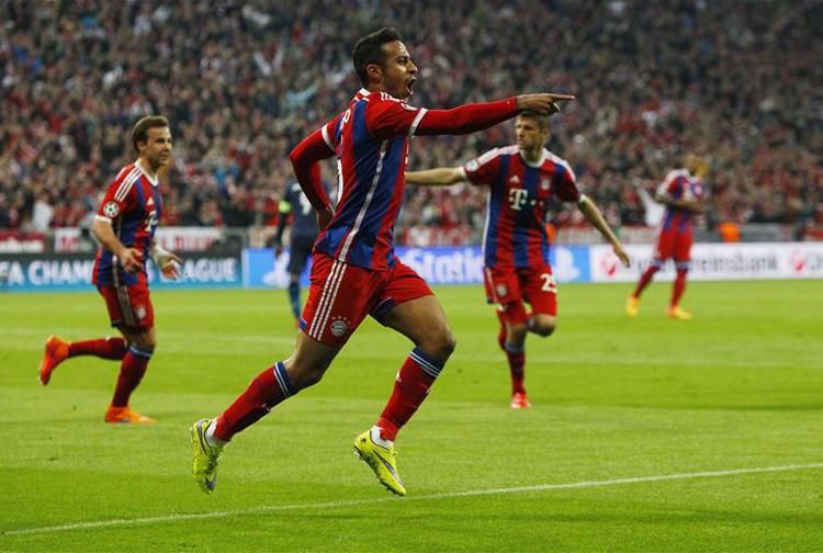 Thiago góljával indult a Bayern-henger (Fotó: Reuters)