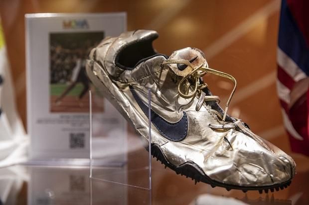 Egy páratlan kincs a sok közül: Michael Johnson ebben a cipőben futott 400 méteren világcsúcsot az 1999-es sevillai vb-n