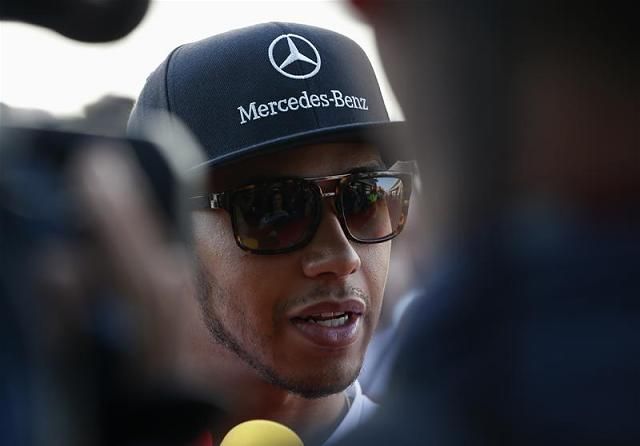 Rég volt ilyen: Lewis Hamilton szinte mindennel elégedett (Fotók: Reuters)
