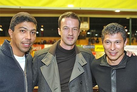 A nagy trió: Elber, Bobic, Balakov (balról jobbra)