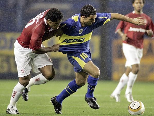 Carlos Tévez a Boca Juniorsban lett ismert játékos (Forrás: sports.xin.msn.com)