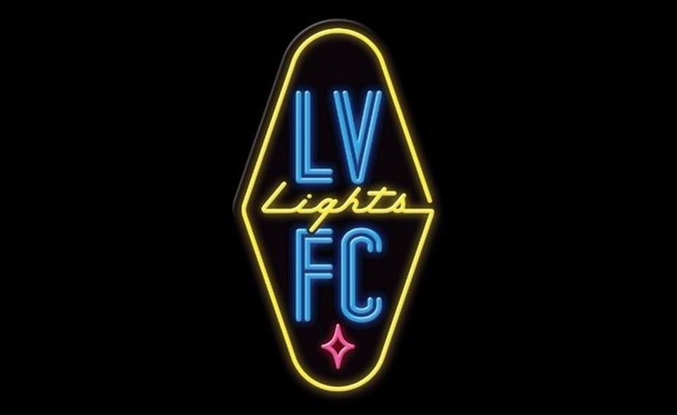 Itt a Las Vegas Lights FC meze és címere (Fotó: lasvegaslightsfc.com)