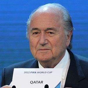 Joseph Blatter FIFA-elnökként győztest hirdet (Fotó: AFP)