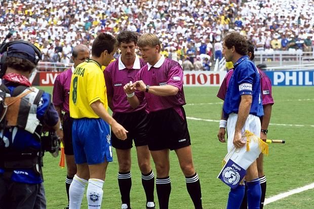 Az 1994-es vb-döntő kezdése előtt Dungával és Franco Baresivel (Fotó: Getty Images)