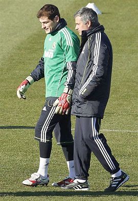Iker Casillas és José Mourinho

(Fotó: Action Images)