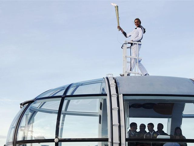 Amelia Hempleman-Adams a London Eye egyik kapszulájáról nézett körbe (Fotók: Action Images)