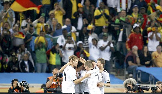 A német válogatott közönségszórakoztató játékkal nyert (Fotó: Reuters)