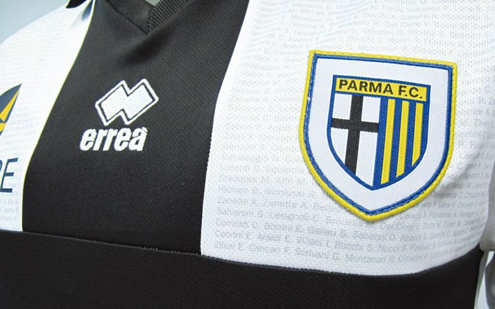 A Parma új, különleges meze (Fotó: fcparma.com / sportmarketing.hu)