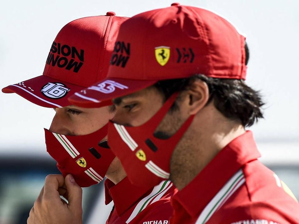 Sainz megizzasztja Leclerc-t? (Fotó: AFP)
