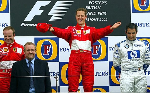 Michael Schumachernél senki sem pezsgőzött többször a Brit Nagydíj után a dobogón