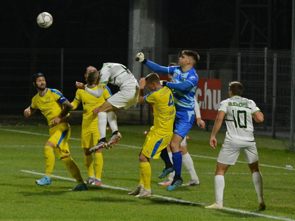 Bár helyzetek voltak, gólt nem szerzett  a Kazincbarcika (Fotó: Kozma István Észak-Magyarország)