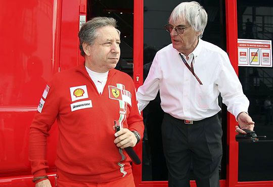 Ecclestone Todt mögött áll majd az FIA elnökválasztásán (Fotó: Action Images)