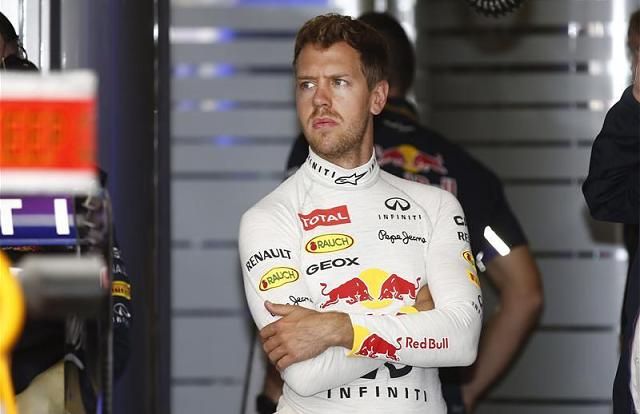 Az idén nagyon ritkán láthatunk mosolygós képet Vettelről, ma nem