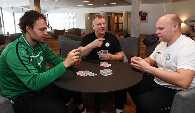 A jó futballista jól is kártyázik – a Bognár családban a gömbérzékkel sincs gond, és a lapokat is remekül keverik