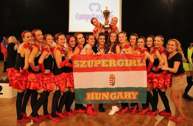 A győztes magyar lányok (Fotók: MOB Sajtószolgálat)