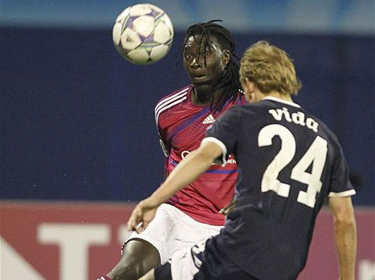 Bafétimbi Gomis (balra) négy góljával főszerepet játszott a Lyon továbbjutásában (Fotók: Action Images)