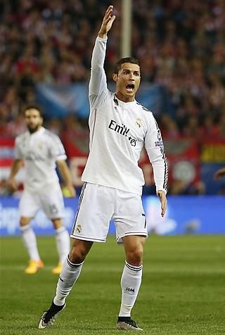 Cristiano Ronaldónak sem sikerült (Fotó: Reuters)