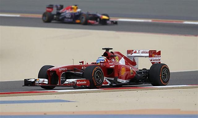 Alonso és a Ferrari a Kínai Nagydíj megnyerése után Bahreinben is gyors