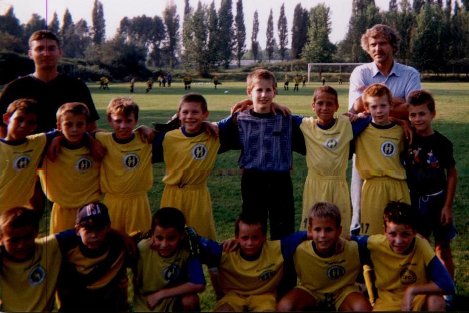 Gulácsi Péter és a BVSC U10-es csapata 2000-ben (Forrás: Hernády András)