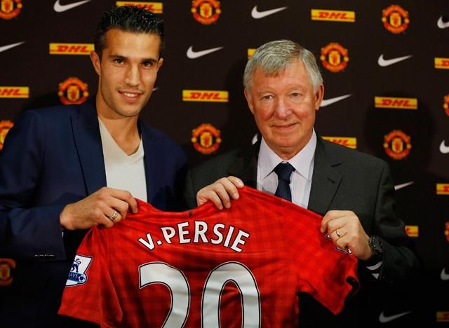 Robin van Persie és Sir Alex Ferguson már egymás mellett mosolyog (Fotó: Action Images)