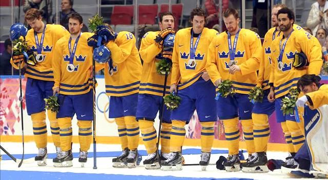 A döntő után még nem vigasztalta a svédeket az ezüstérem és a virág (Fotó: Action Images)