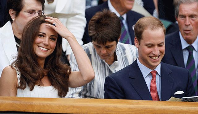 Andy Murray jó játékkal járult hozzá, hogy sokat mosolyogjon a hercegi pár (Fotó: uk.lifestyle.yahoo.com)